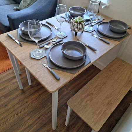 Lovely 2 Bedroom Serviced Apartment With Parking Μάνσφιλντ Εξωτερικό φωτογραφία