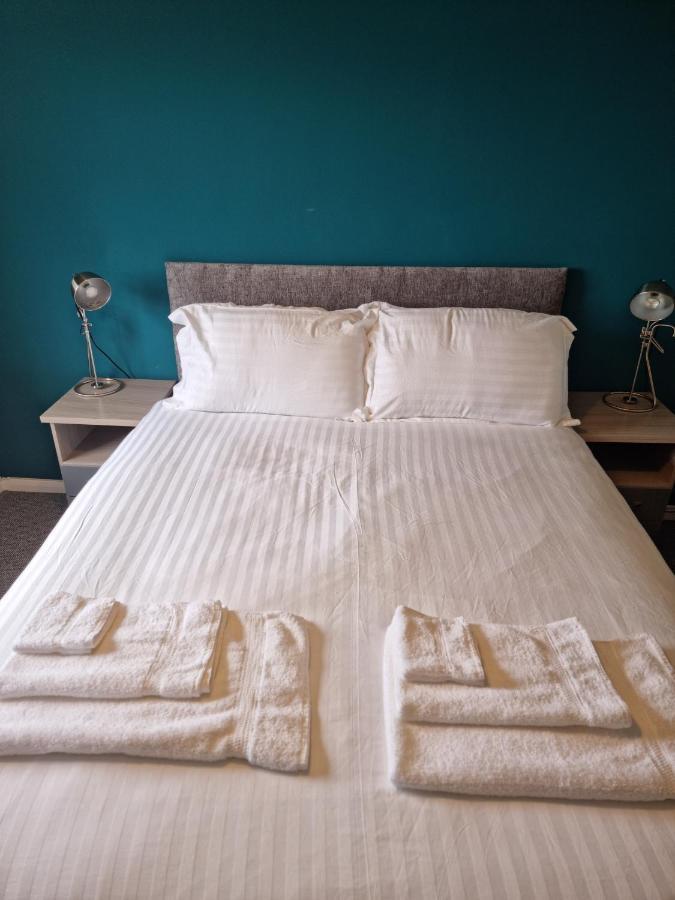 Lovely 2 Bedroom Serviced Apartment With Parking Μάνσφιλντ Εξωτερικό φωτογραφία