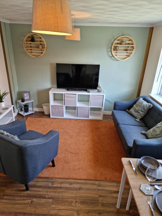Lovely 2 Bedroom Serviced Apartment With Parking Μάνσφιλντ Εξωτερικό φωτογραφία